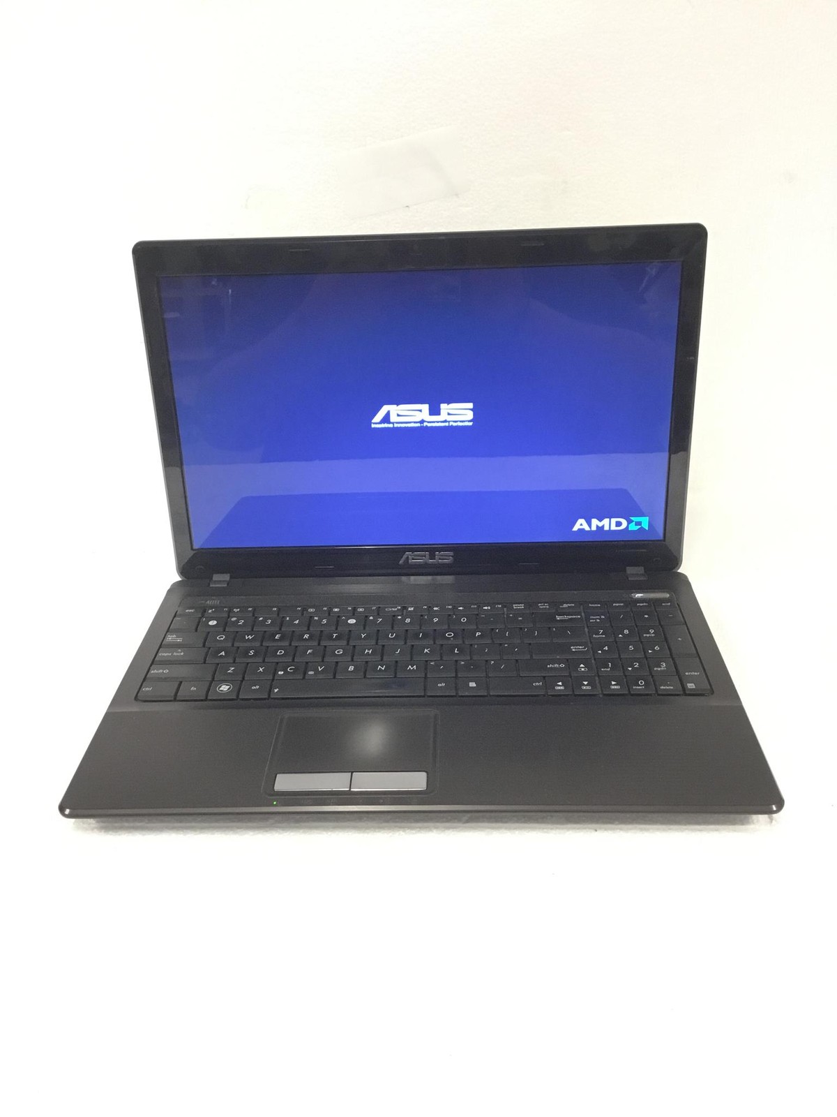 ASUS X53U Notebook Pc AMD C-60 APU With Radeon 1.00 GHz 15.6" w/ 2Gb Ram, WORKS