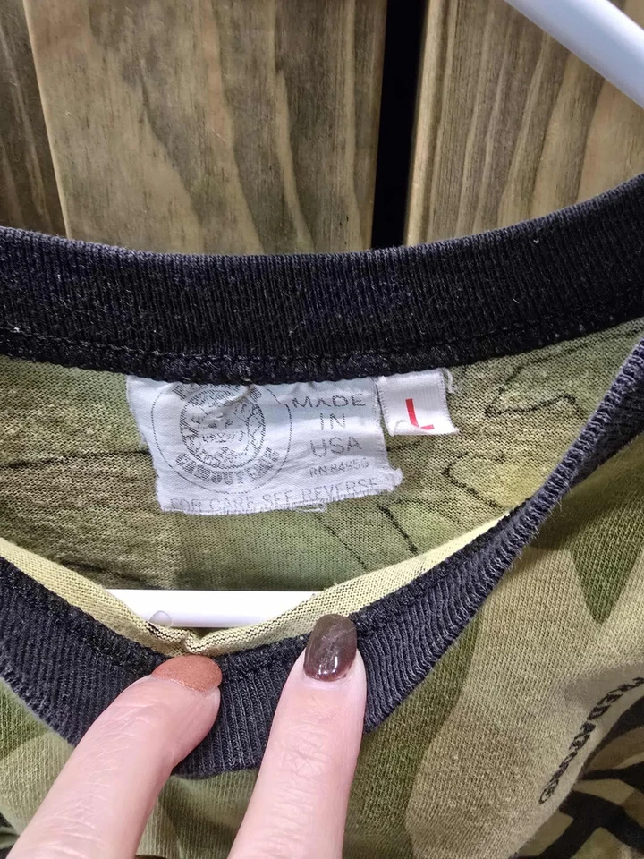 Vintage Predator Camouflage T-Shirt Men's L Short Sleeve Pocket -Large - Image 3 of 4