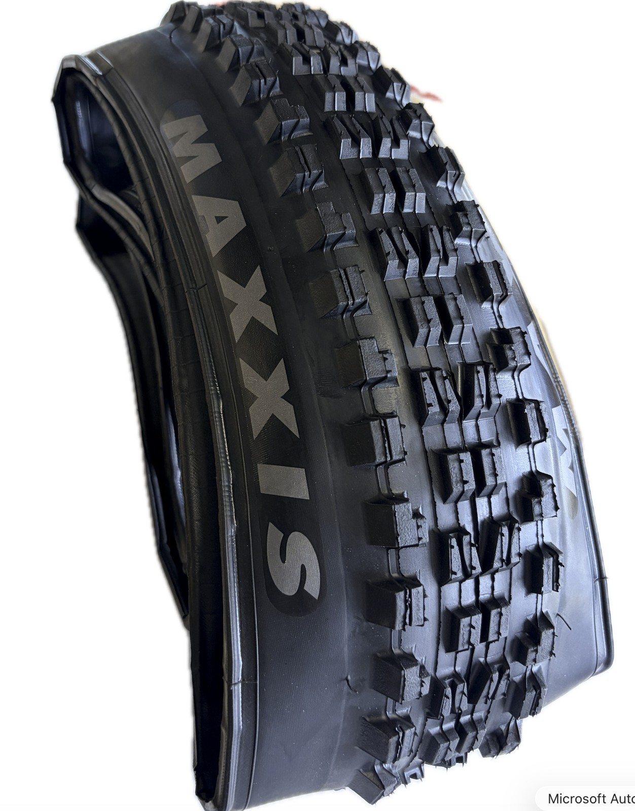 MAXXIS Minion DHF 29 x 2.5" 3C MaxxGrip TR EXO Tubeless Ready Mountain Bike Tire