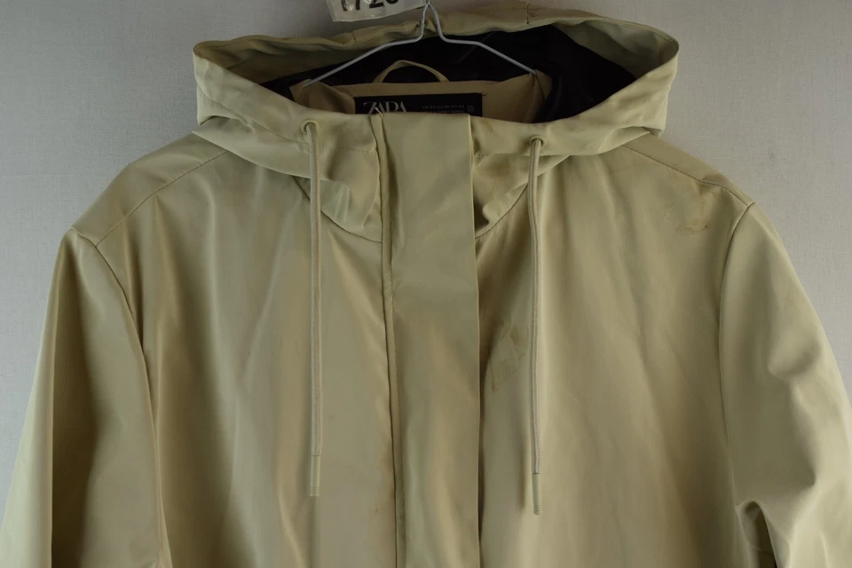 Abrigo de lluvia ZARA beige talla XS para mujer cremallera completa con capucha informal al aire libre ropa exterior Foto 2 de 4