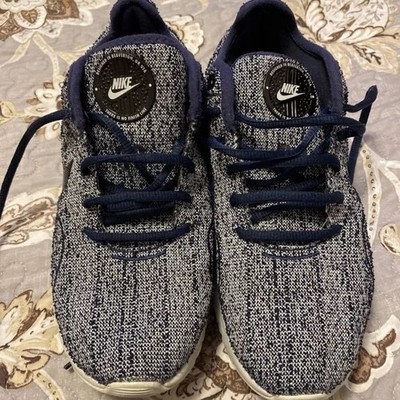 Nike women's sneaker