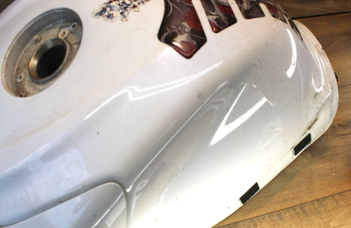 12 2012 Suzuki GSXR750 WHITE GAS TANK FUEL CELL PETROL RESERVOIR - Picture 5 of 11