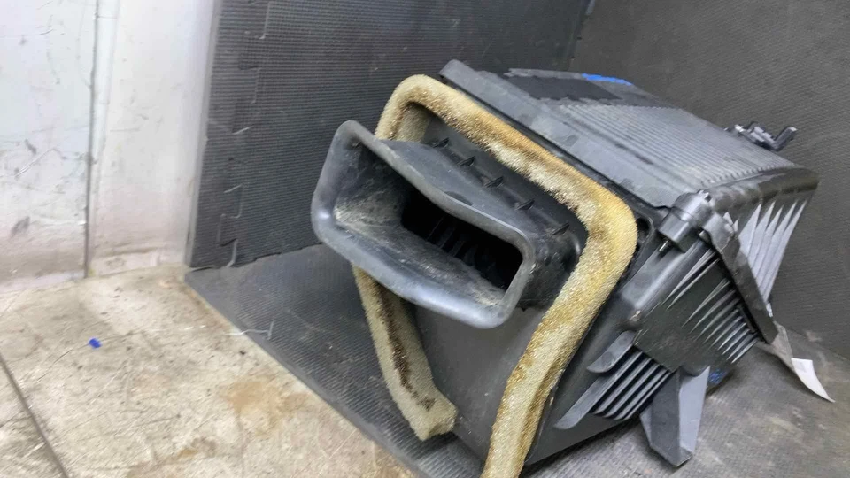 Chevy Silverado 1500 LT Z71 5.3L V8 Air Cleaner Filter Box 2017 2018 2019 OEM - Изображение 3 из 4