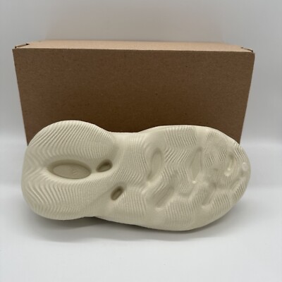 Yeezy Foam RNNR Sand Size 5 FY4567 DS Brand New | eBay