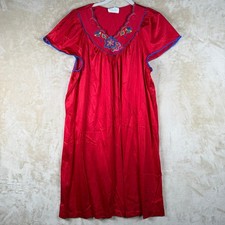 Vanity Fair Vintage Red Floral Embroidered Nightgown Short Sleeve L USA Made