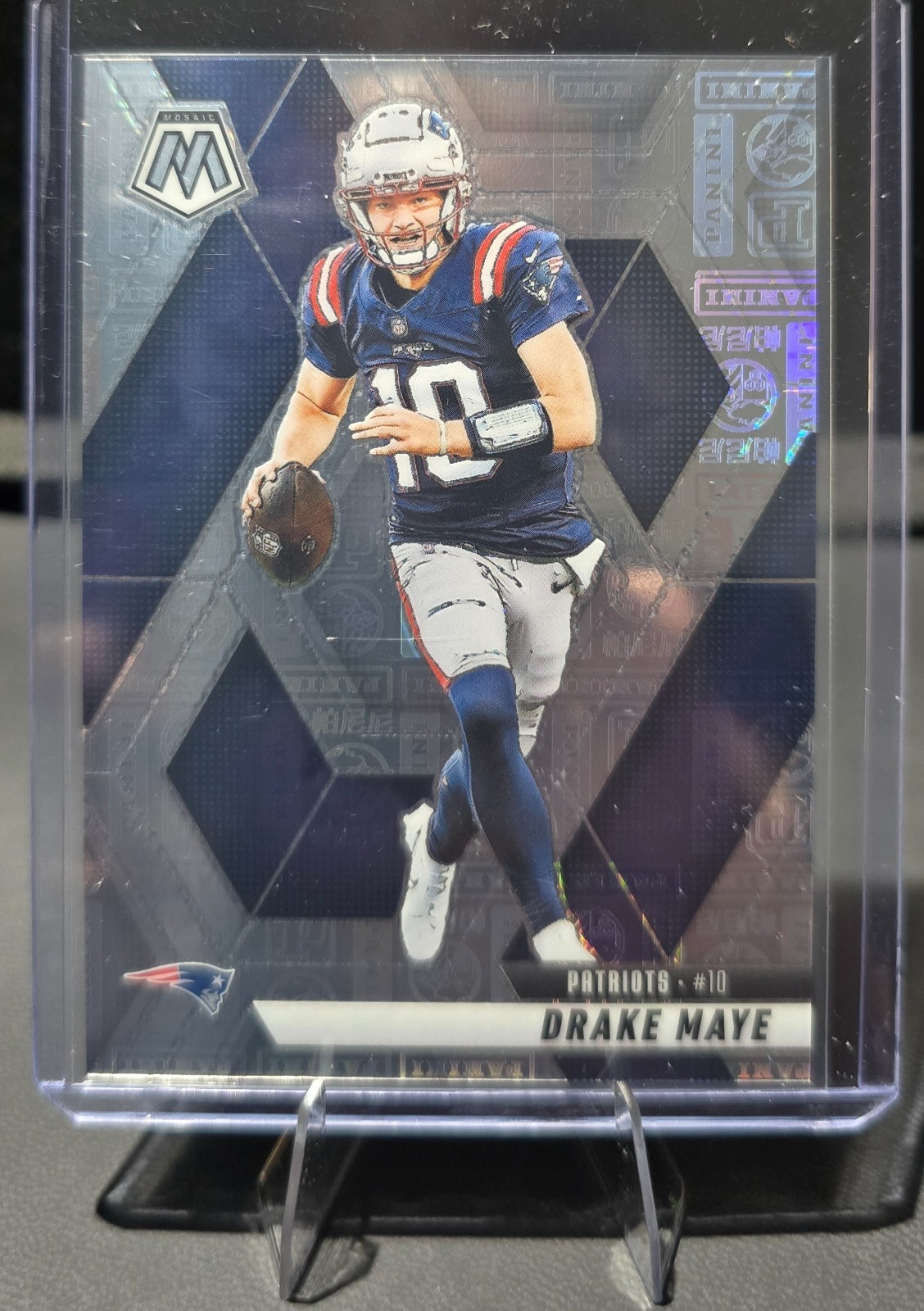 2025 Panini Mosaic Drake Maye #28 Silver Knight 063/149