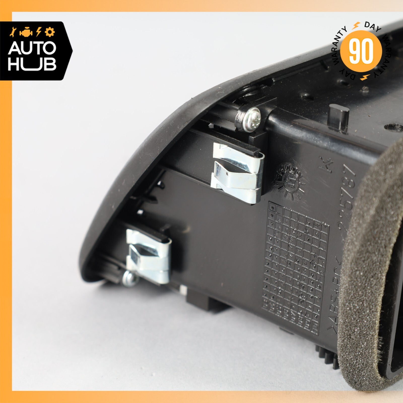 04-18 Maserati Granturismo M145 Rear Center Console AC A/C Air Vent OEM