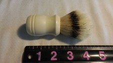 Shaving Brush White Plastic Handle No name or Markings