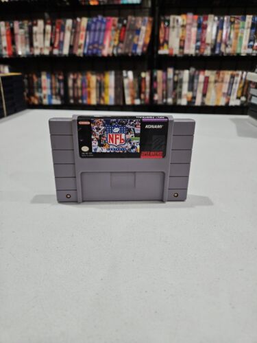NFL Football-Super Nintendo Game Cartridge (SNES, 1993) 🇺🇸  - Afbeelding 1 van 2