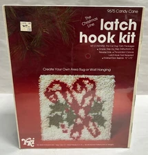 Vtg Sealed Valiant Yarn Kits Inc. YKI Latch Hook Christmas Xmas Candy Cane (A7)
