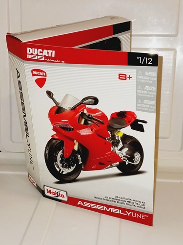 Maisto Officially Licensed Ducati Panigale 1199 Assembly Line 1/12 Model Kit NEW - Picture 3 of 19
