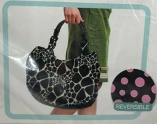 2000s Creative Cuts Hobo Tote Sewing Kit Reversible Black White Pink Purse 9188