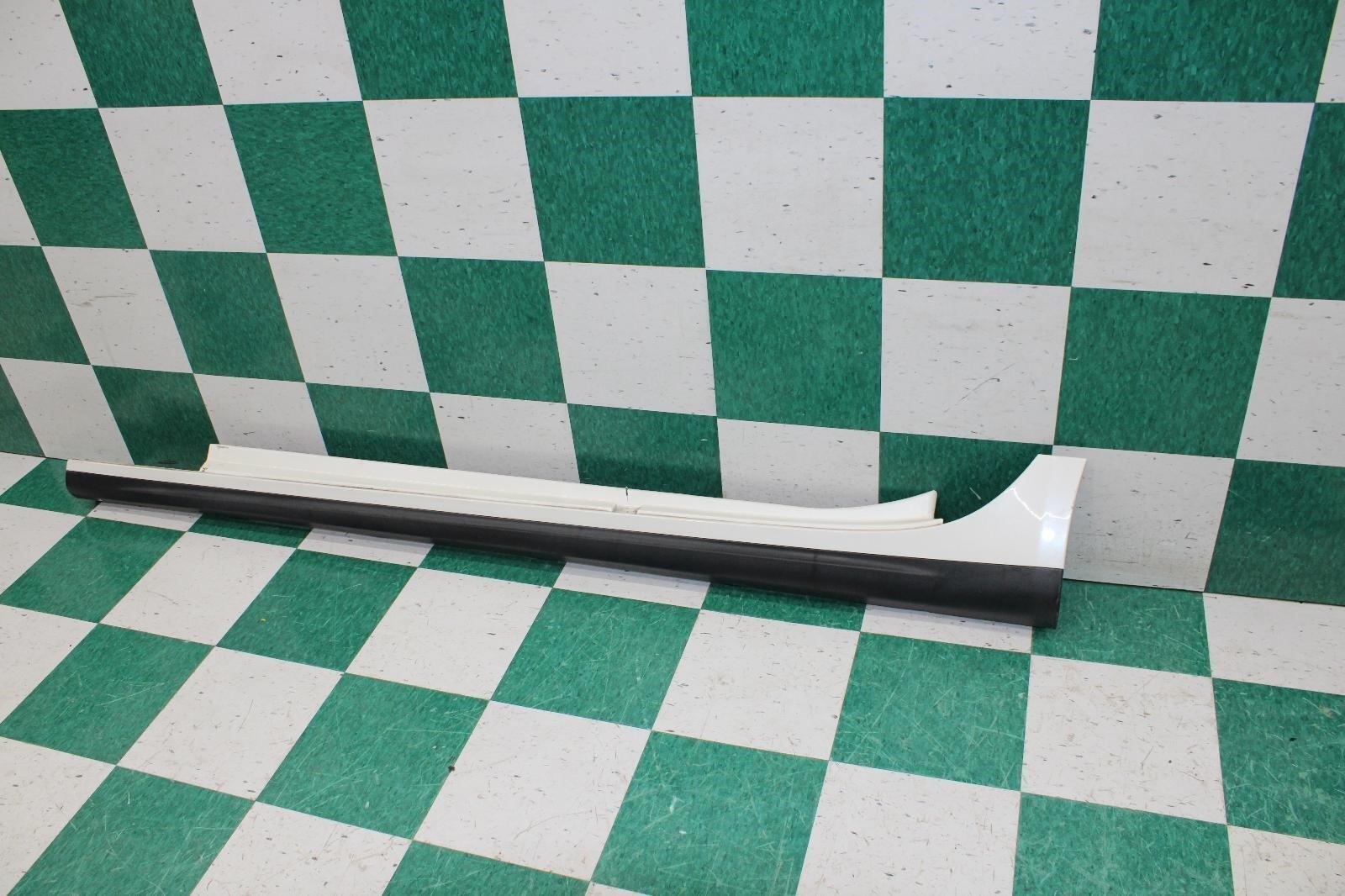 14-17 GHIBLI Bianco White Driver L LH Left Rocker Moulding Side Skirt Body OEM