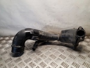 Opel Movano B 2015 Diesel 92kW Ansaugrohr Ansaugschlauch Turbolader 8200858600D