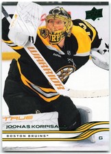 2025-26 Upper Deck Series 1 Holiday SP Green Foil #9 Joonas Korpisalo Boston