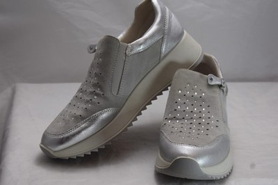Imac Women's size 40 leather silver Casual Fashion Shoes with rhinestone top