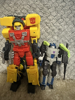 Transformers Legacy Armada Hot Shot Deluxe Class Autobot + energon megatron toys