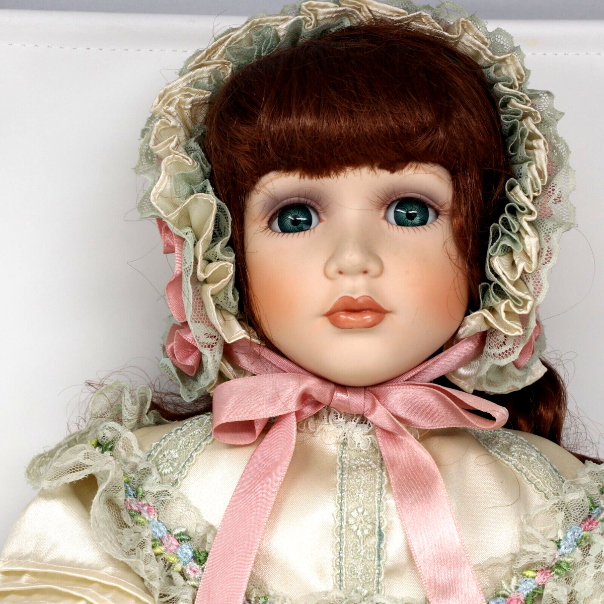 VTG Court of Dolls 