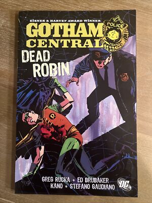 Dead Robin by Rucka, Greg; Brubaker, Ed