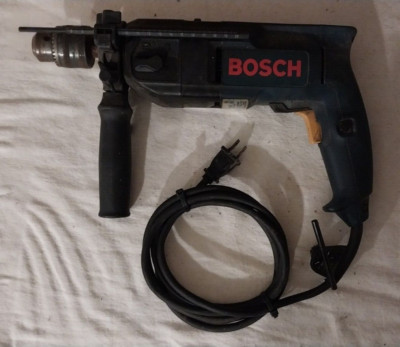 Bosch 1/2''-3/4'' Hammer Drill With Chuck Key, Depth & Auxiliary Handle 0601194639