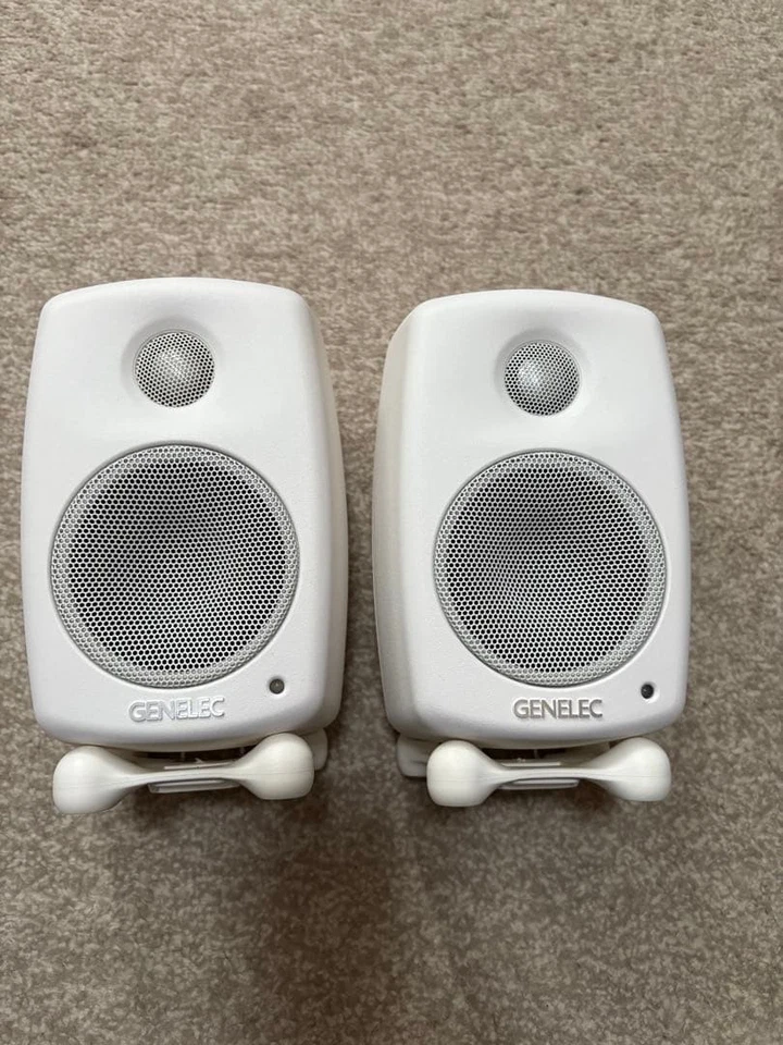 GENELEC G One White Active Speakers Powered Monitor Pair High-Quality Audio - Image 3 of 4