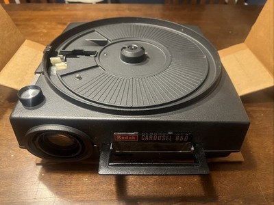 Kodak Carousel 650 Slide Projector Fully Functional