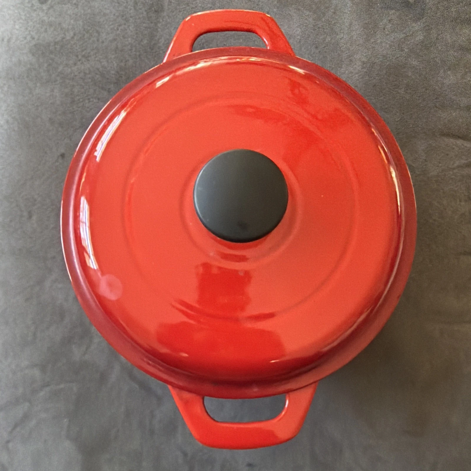 5.5 Quart Red Enameled Cast Iron Dutch Oven with Lid