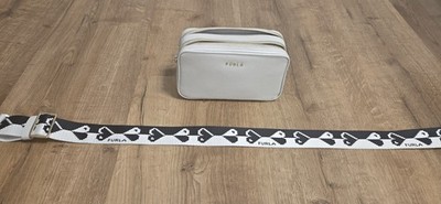 Furla Umhängetasche Creme Leder Damen