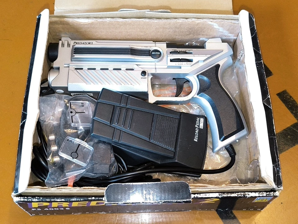 ## Logic 3 Predator 2 Light Gun Boxed / Gun/Light Phaser for Sega Saturn # - Image 3 of 3