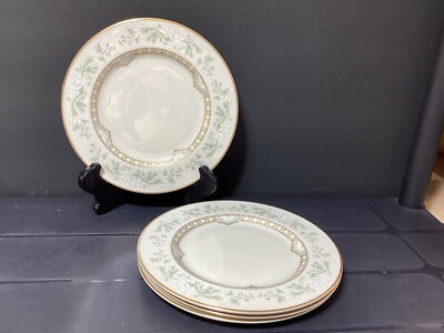 Set of 4 PICKARD PAVILLION 8 3/8'' Salad Plates Gold Trim Robert I Harper (B14)