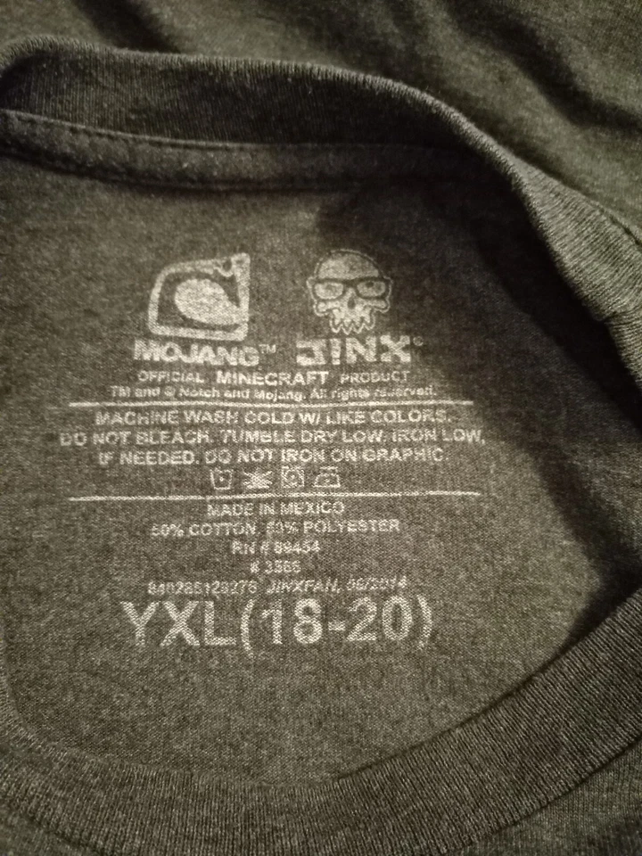 MOJANG OFFICIAL MINECRAFT T-SHIRT Gray, Green/White Creeper, YXL 18-20 *636 - Image 2 of 2