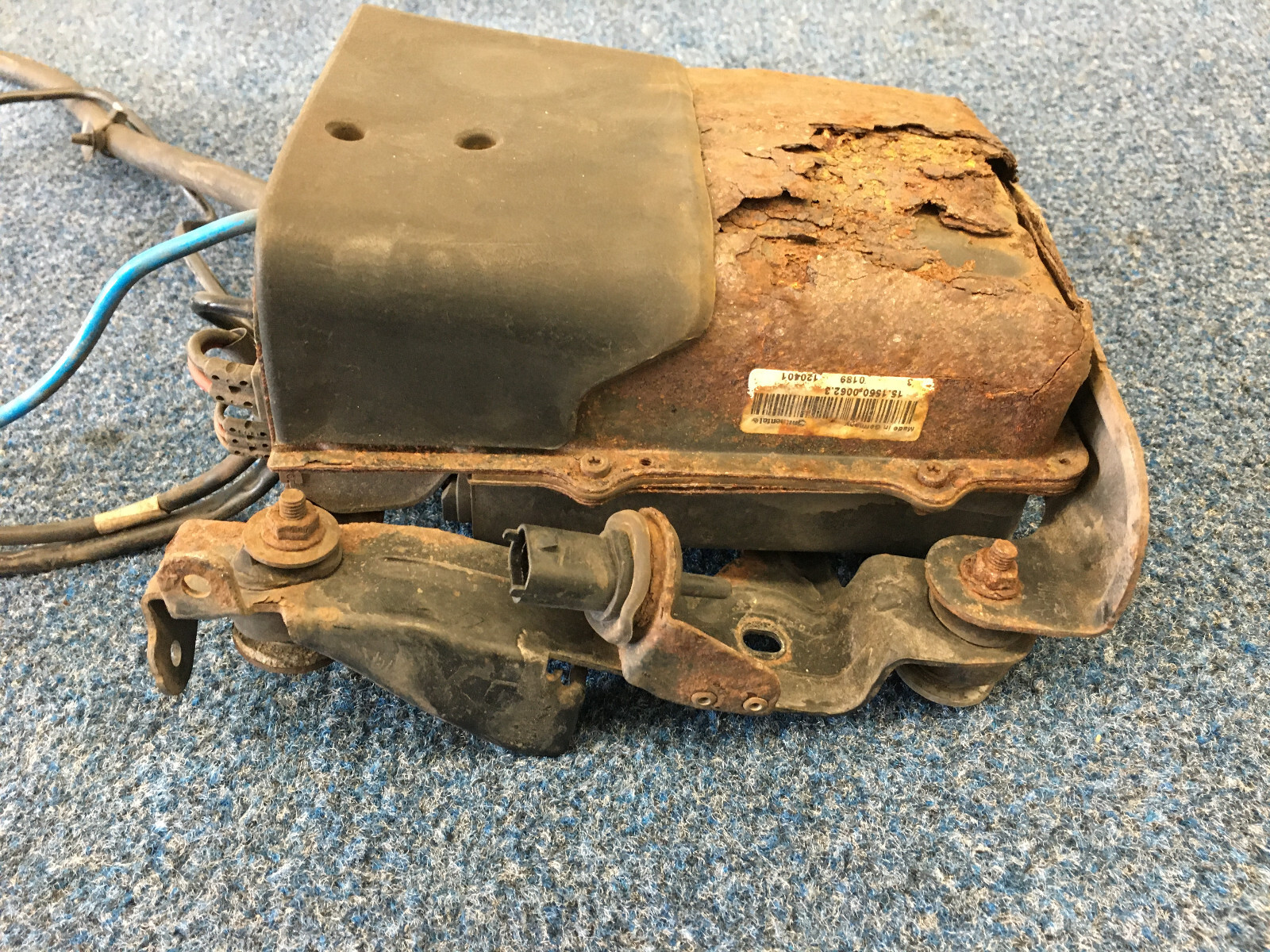 1016 Porsche Panamera Air Suspension Auto Leveling Compressor 970358