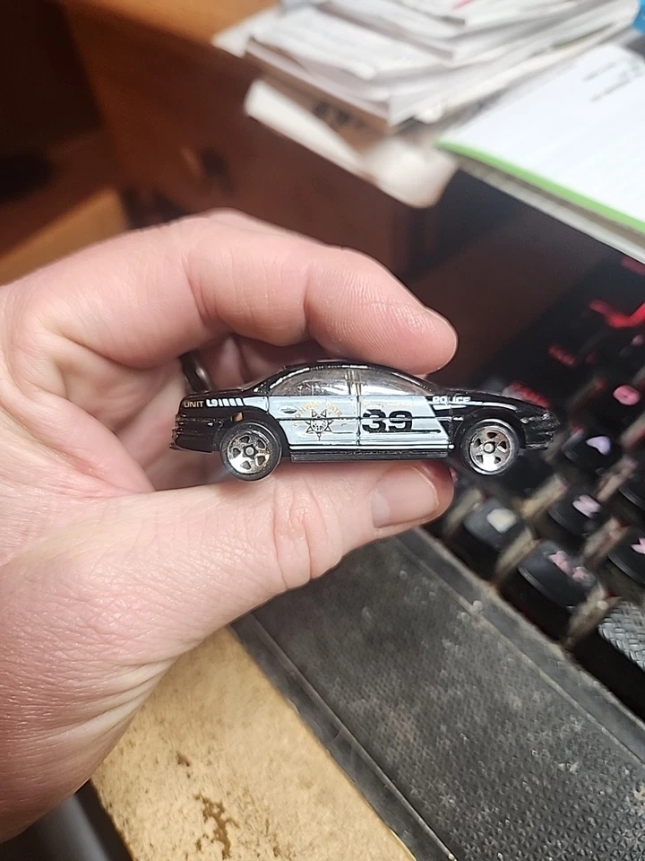 Hot Wheels #1047 Oldsmobile Olds Aurora Highway Patrol #39 w/Chrome 5sp - Image 2 of 4