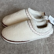 Women  s Sherpa Cushioned Slippers Ivory Embroidered Slip On Hard Bottom SZ 7 NWT