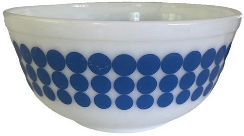 PYREX Blue Dot Mixing Bowl 403 2.5 QT – Rare Op Art Pattern – White Milk Glass