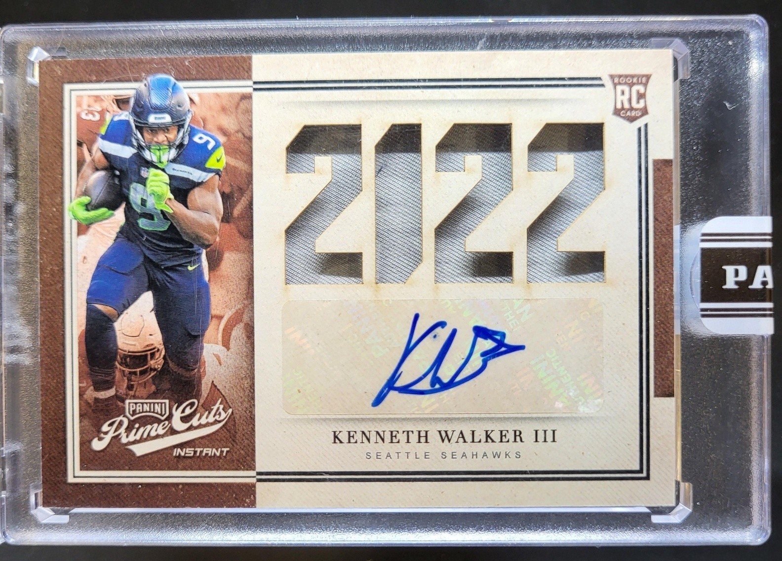 2022 Panini Instant PRIME CUTS KENNETH WALKER III RC PATCH AUTO /10 JI