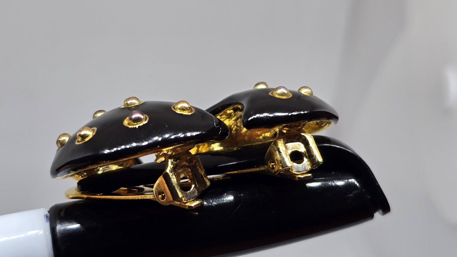 Vintage KJL Kenneth Jay Lane Black Enamel Gold To… - image 9