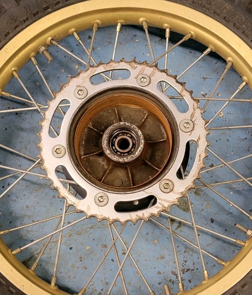 82 83 Yamaha YZ 125 IT 175 250 Rear Wheel Rim Hub Spokes