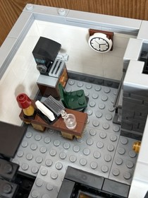 LEGO Creator Expert 10251 Brick Bank Modular Building COMPLETE -mm