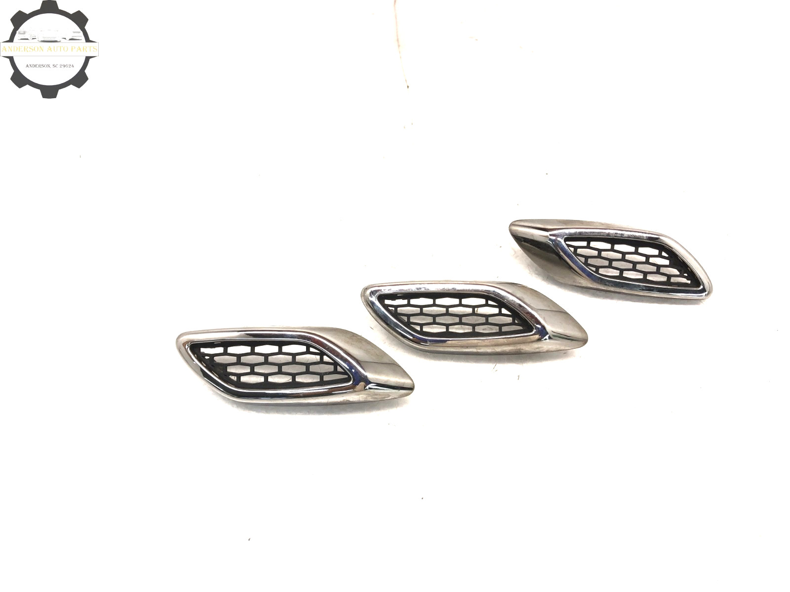 2017-2020 MASERATI LEVANTE LEFT DRIVER FRONT FENDER VENT GRILLE SET X3 OEM