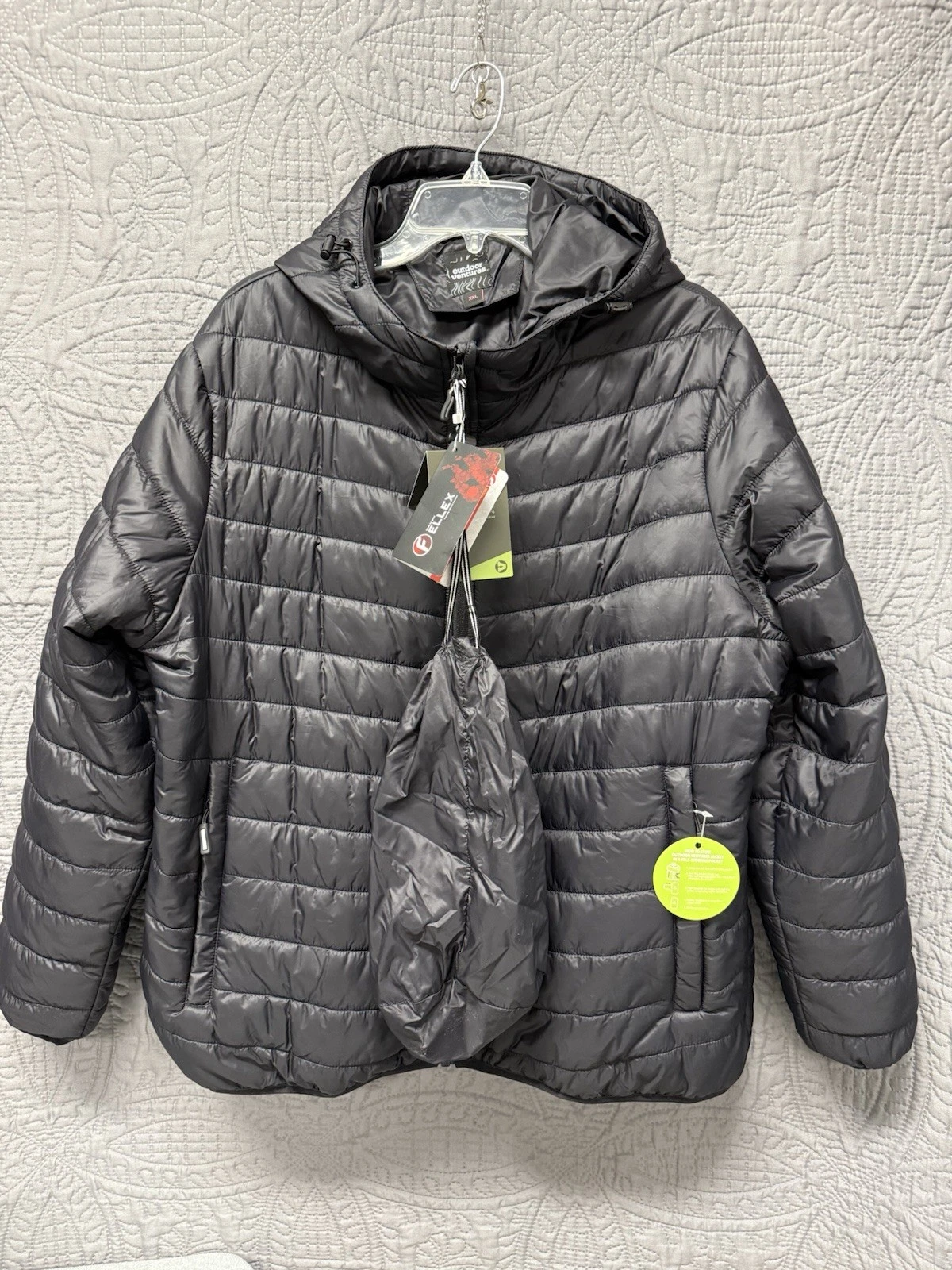 Outdoor Ventures Men's Lightweight Packable Hooded Puffer Jacket Black XXL