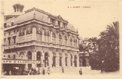ALGER  Algerie Opéra Café-d Alger Passanten Platz Palmen Treppenaufgang Kuppelba