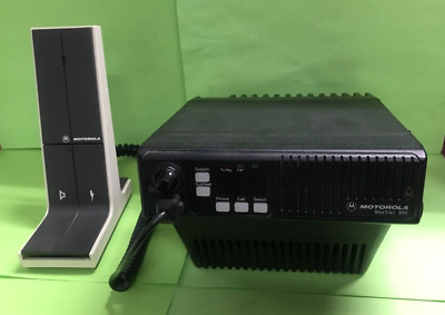 Motorola MaxTrac 2 way Radio With Microphone