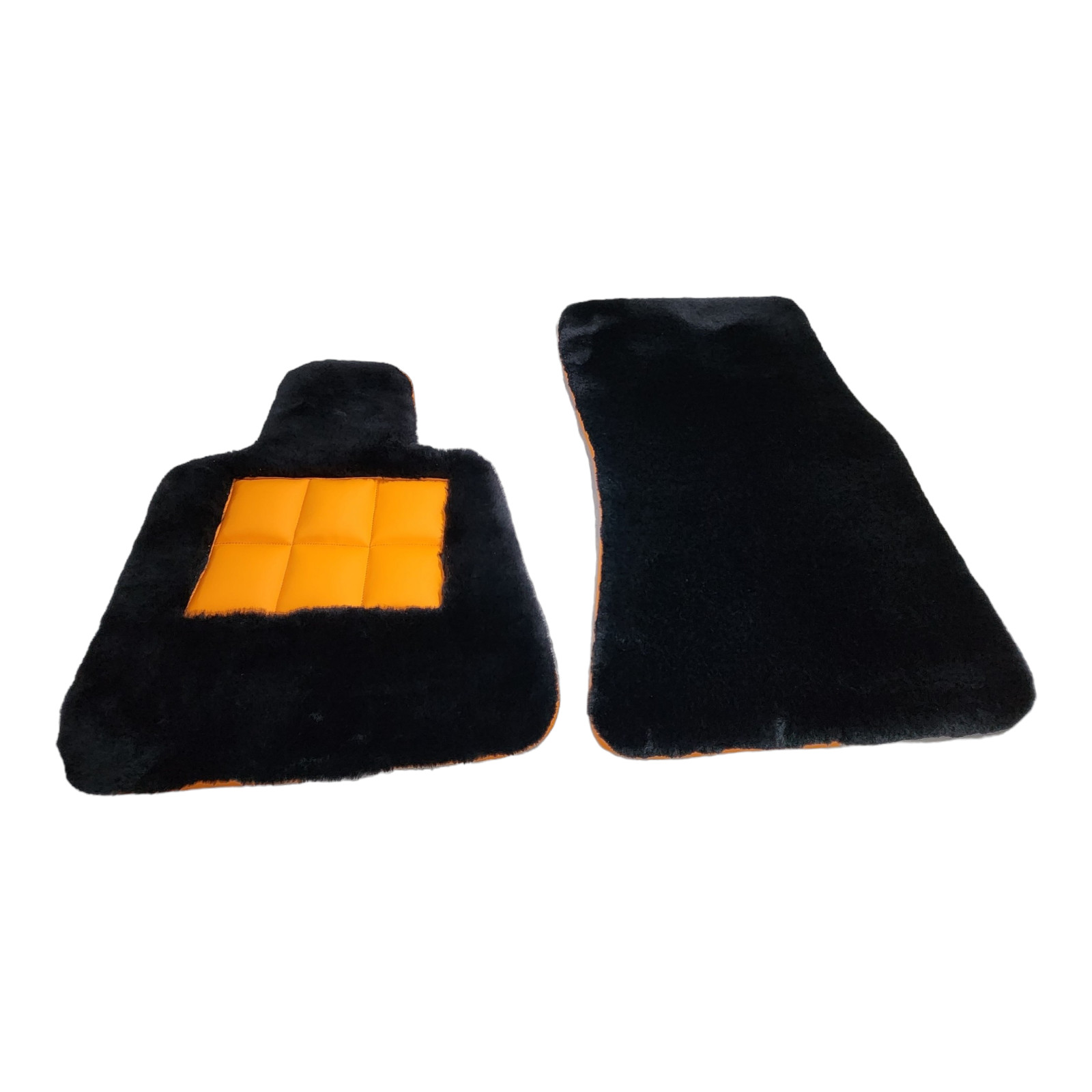 Bespoke Edition Black Sheepskin Car Mats For Rolls Royce Cullinan 2019-2025