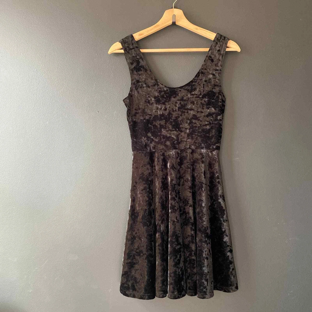 NWT Forever 21 Black Sleeveless Skater Dress w Lacey Top Detail PLUS SIZE 1X-NWT