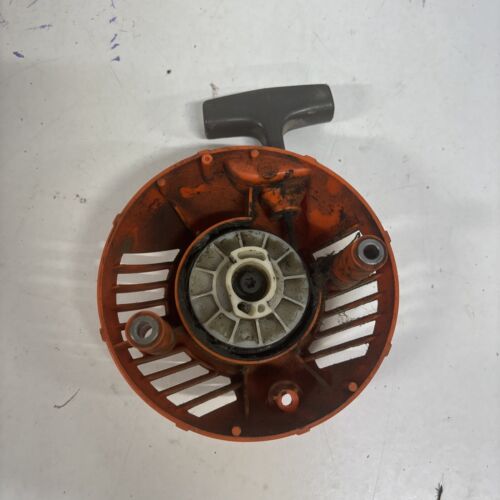 OEM GOOD USED HUSQVARNA 128 LD STRING TRIMMER RECOIL STARTER 525-455501 #P4 - Picture 2 of 2