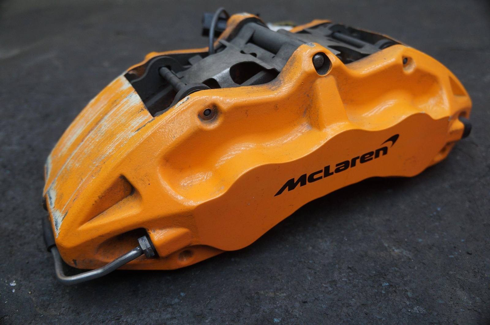 Front Right Passenger Side Brake Caliper CCM 11C0064CP.06 McLaren 570S 17 *NOTE