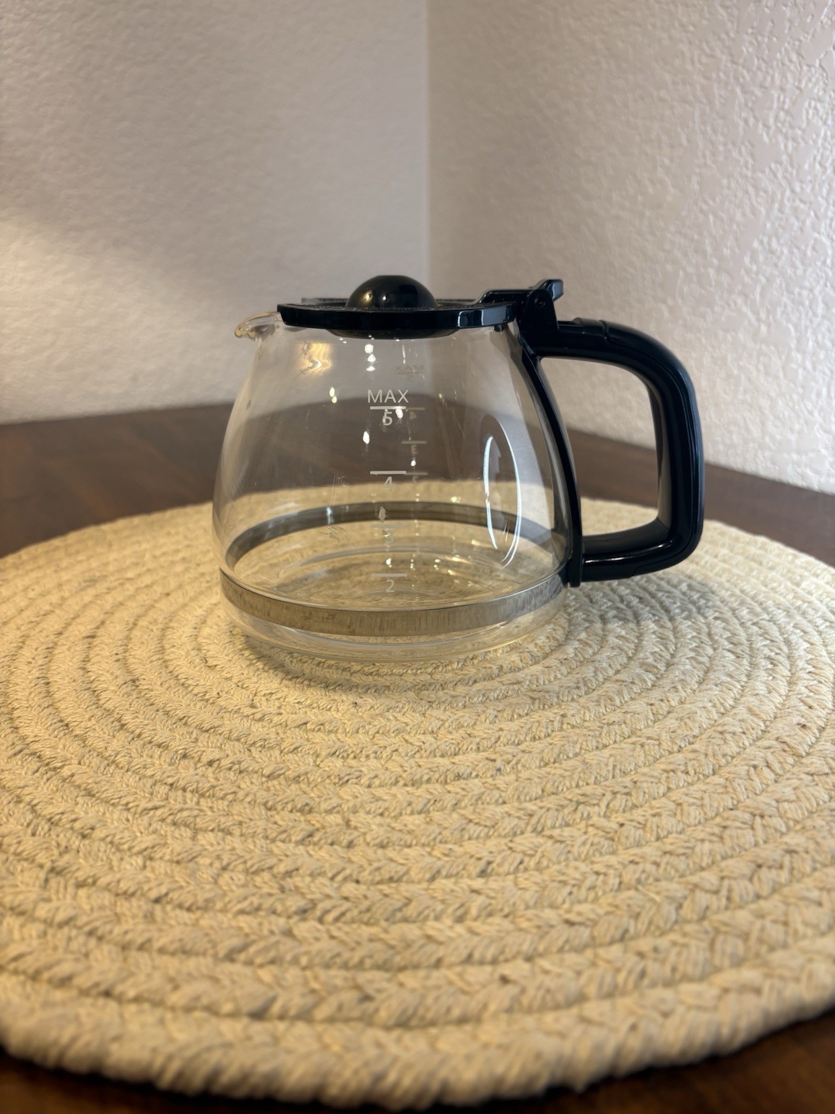 5 Cup Glass And Black Replacement Carafe for Coffee Maker-Pics Of Actual Item.