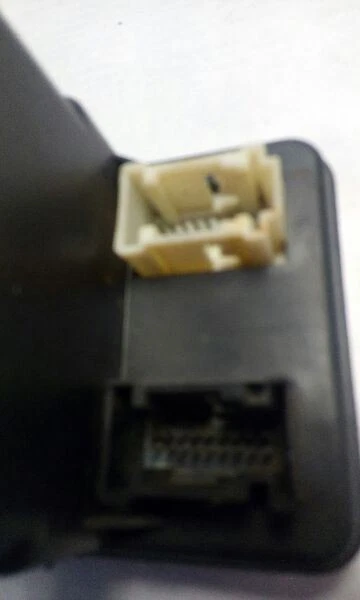 94-95 Mercedes Clase S Chasis ECM 129 Tipo Robo Bloqueo SL600 Foto 3 de 4