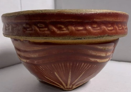 McCoy Burgundy Red SUNRISE Mixing Bowl 5 1/2" Dia Stoneware